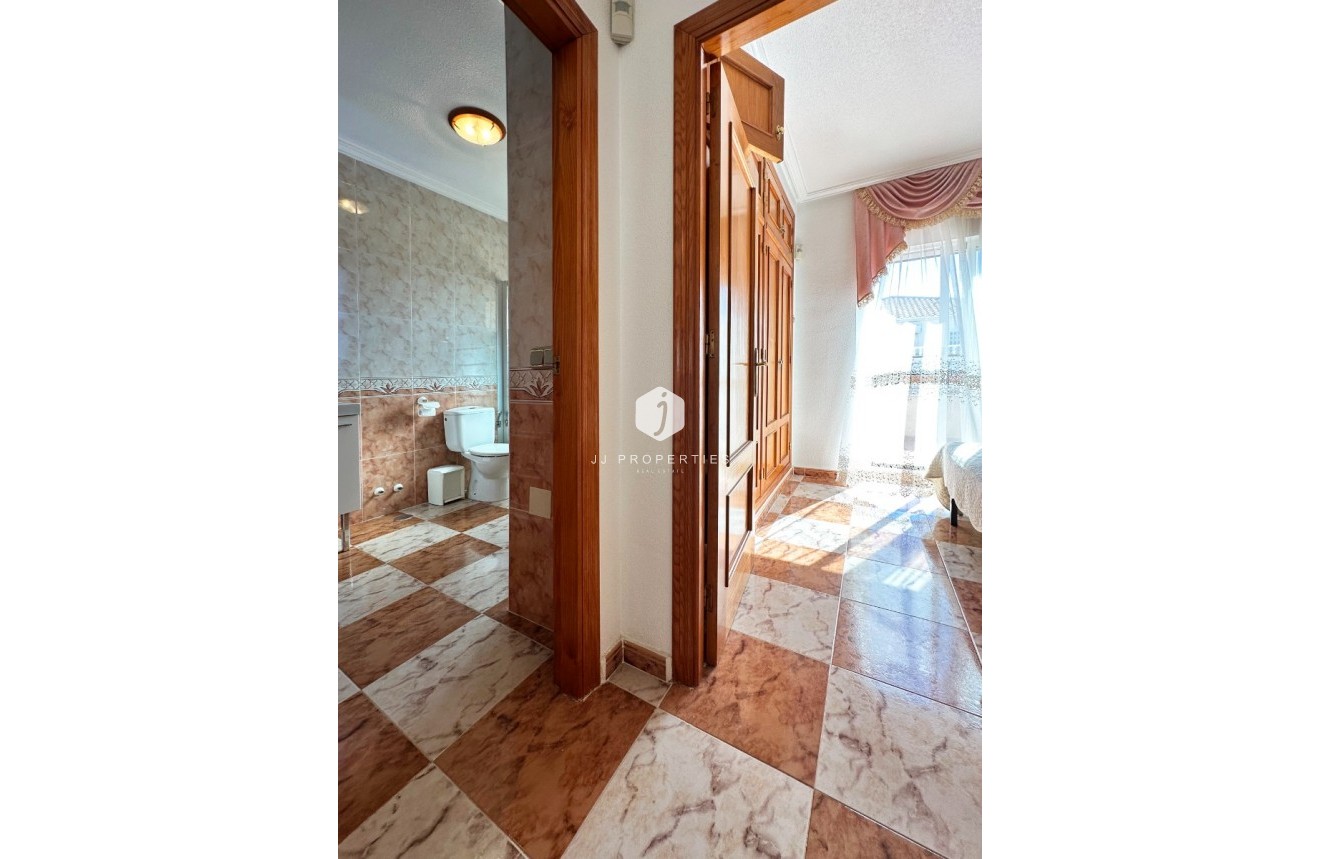 D'occasion - Chalet -
Orihuela Costa - Costa Blanca