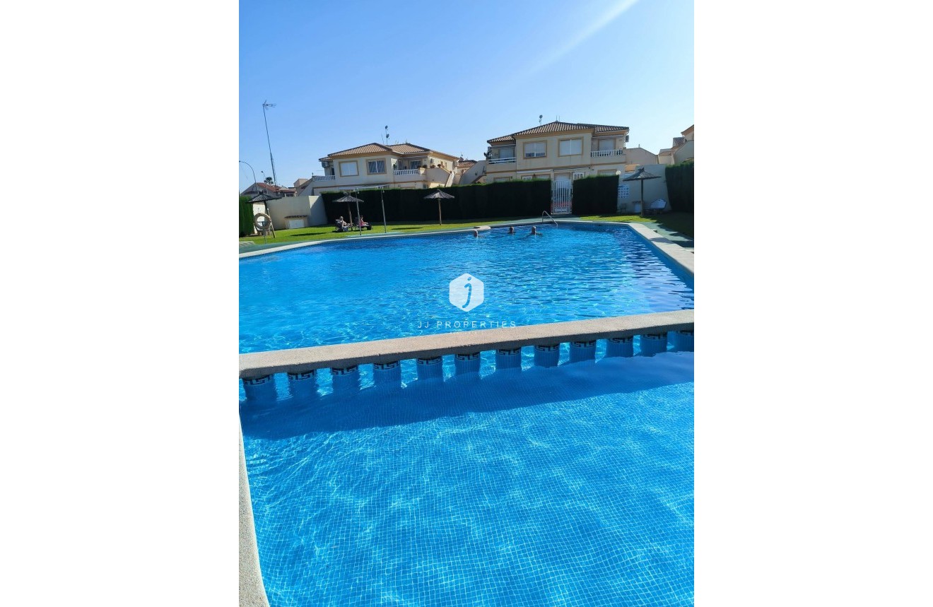 Aus zweiter Hand - Bungalow -
Orihuela Costa - Playa Flamenca