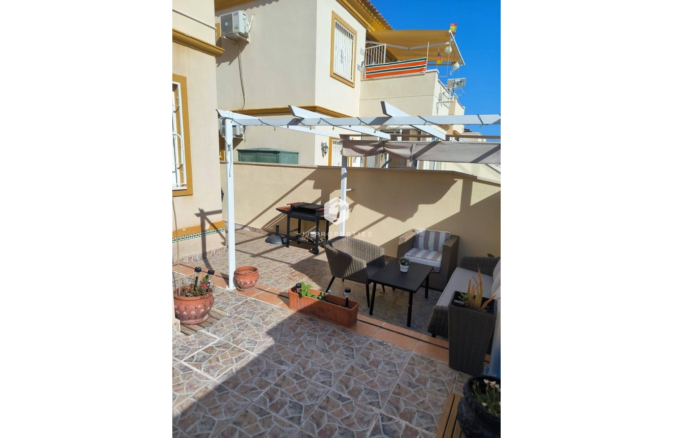 Aus zweiter Hand - Bungalow -
Orihuela Costa - Playa Flamenca