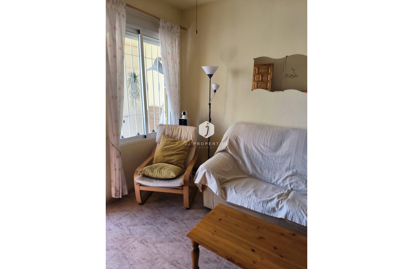 Aus zweiter Hand - Bungalow -
Orihuela Costa - Playa Flamenca