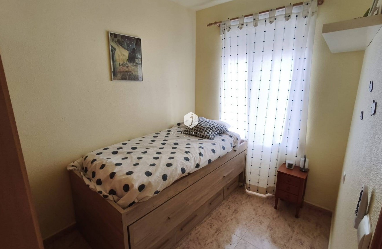 Aus zweiter Hand - Bungalow -
Orihuela Costa - Playa Flamenca