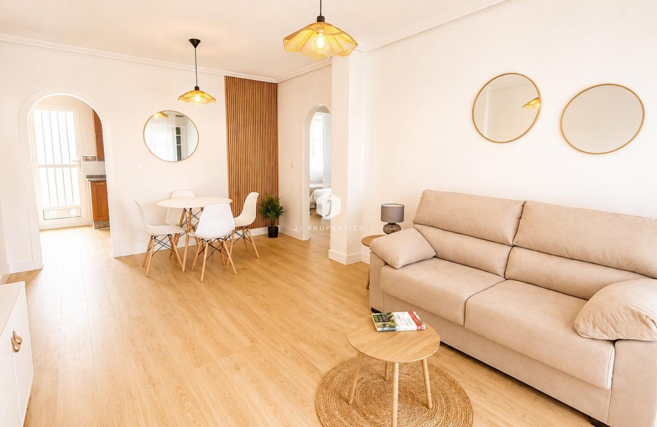 Resale - Apartment / flat -
Orihuela Costa - Monte Zenia