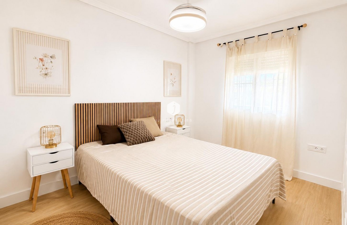 Resale - Apartment / flat -
Orihuela Costa - Monte Zenia