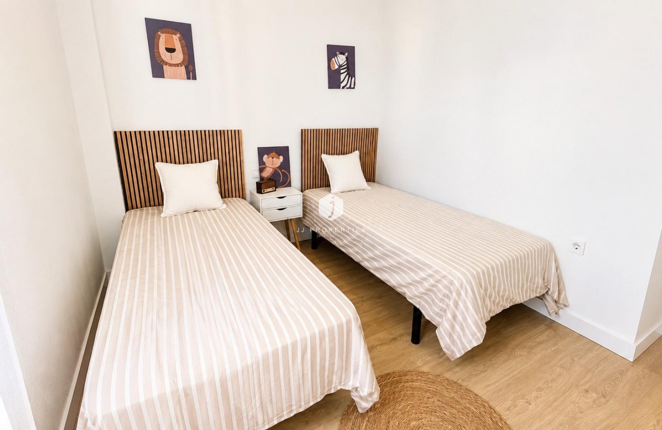 Resale - Apartment / flat -
Orihuela Costa - Monte Zenia