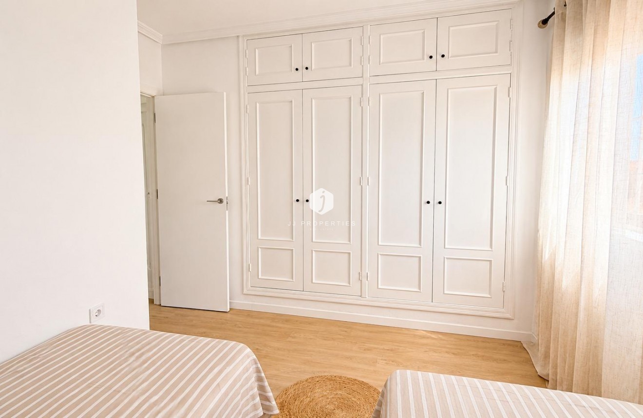 Resale - Apartment / flat -
Orihuela Costa - Monte Zenia