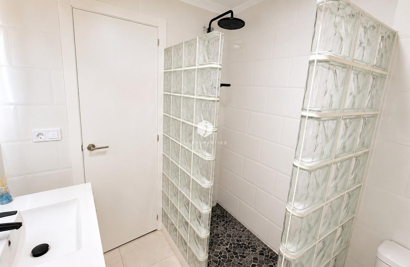 Resale - Apartment / flat -
Orihuela Costa - Monte Zenia