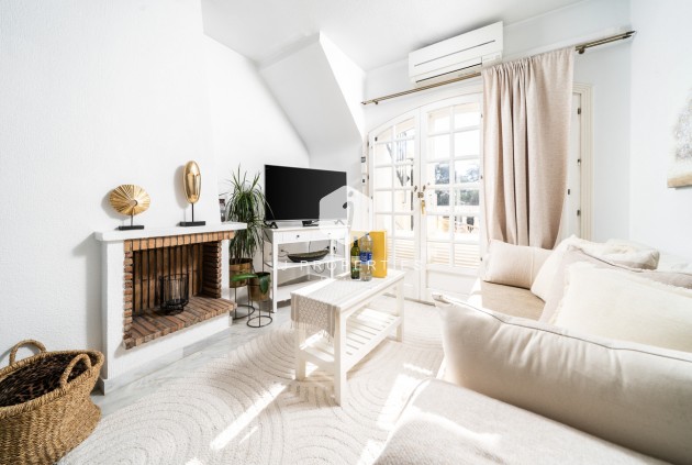 Segunda mano - Apartamento / piso -
Torrevieja - aguas nuevas