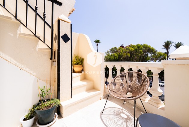 Segunda mano - Apartamento / piso -
Torrevieja - aguas nuevas