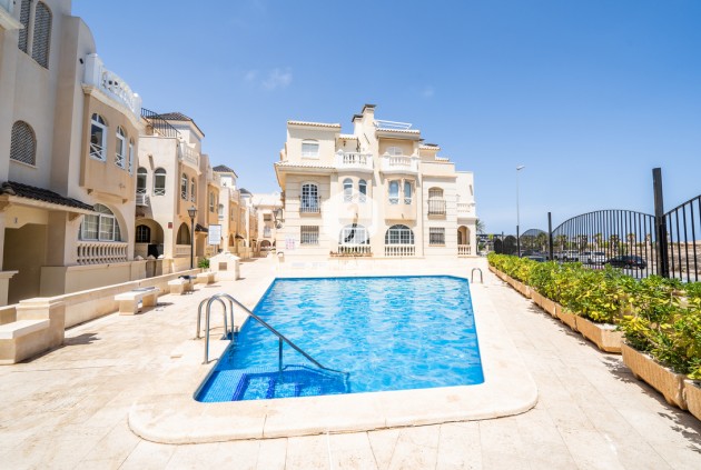 Segunda mano - Apartamento / piso -
Torrevieja - aguas nuevas