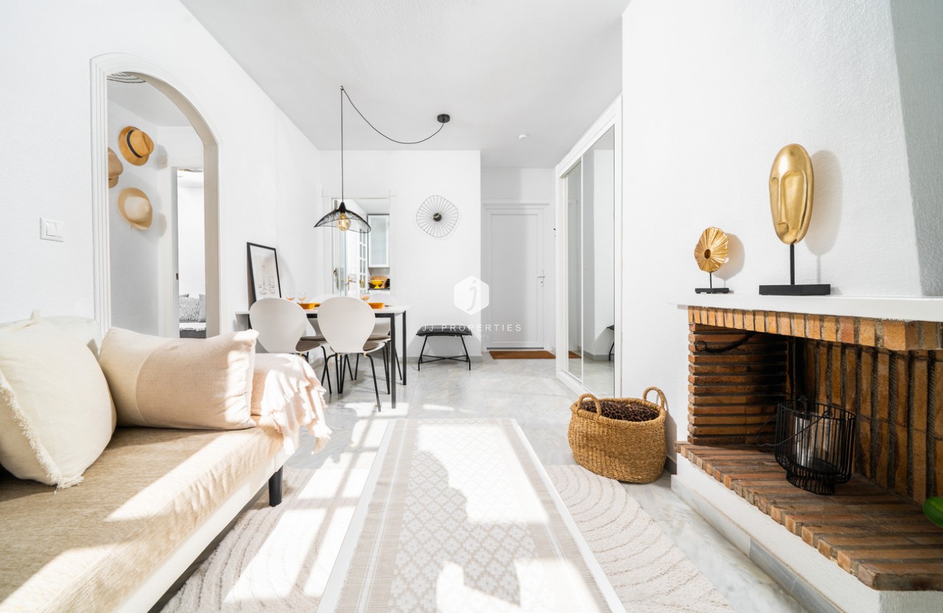 Segunda mano - Apartamento / piso -
Torrevieja - aguas nuevas
