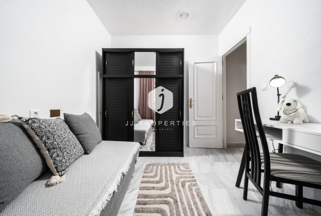 Segunda mano - Apartamento / piso -
Torrevieja - aguas nuevas