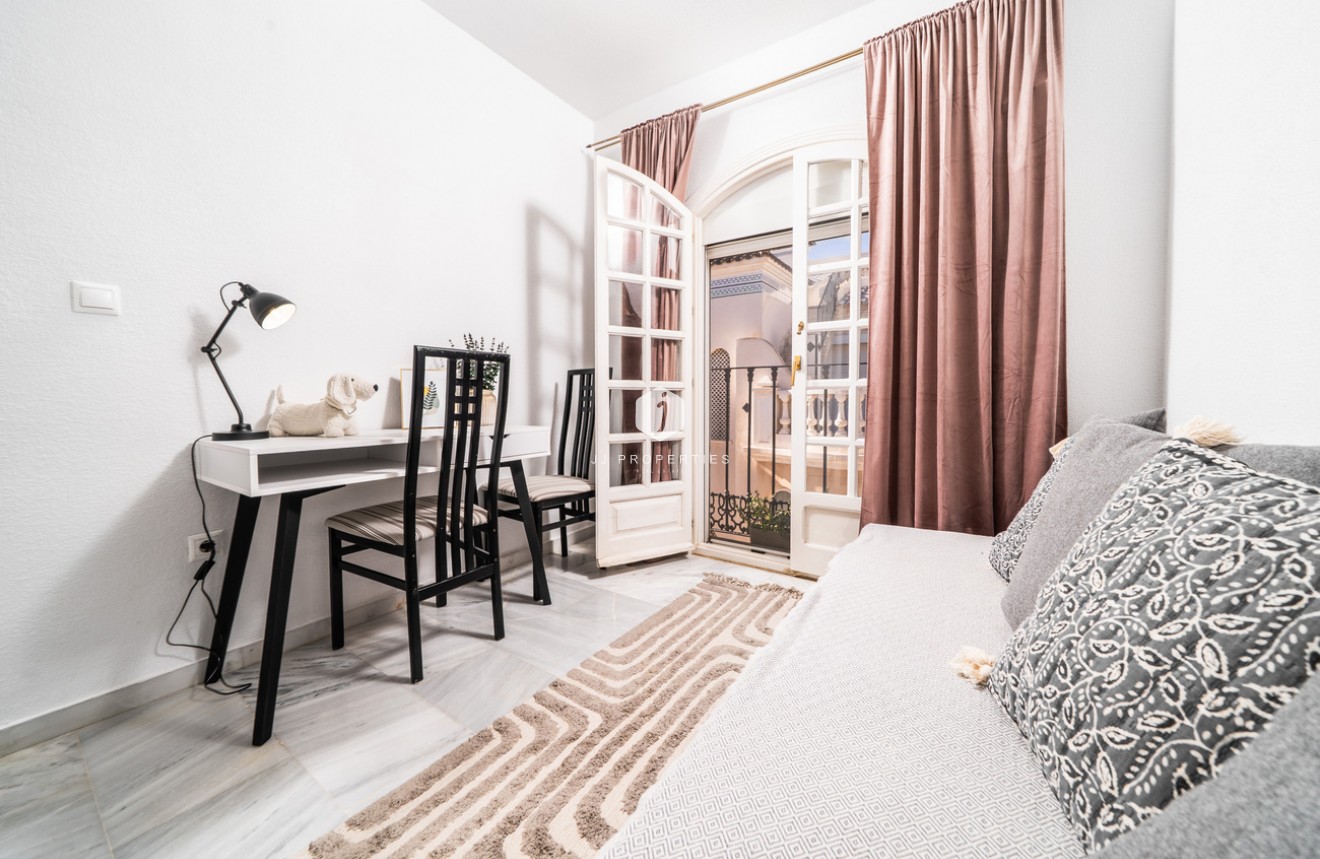 Segunda mano - Apartamento / piso -
Torrevieja - aguas nuevas