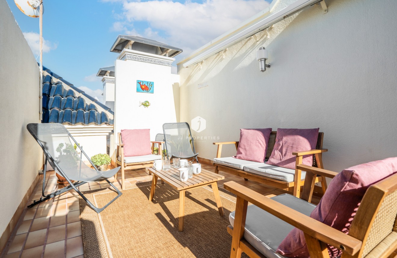 Segunda mano - Apartamento / piso -
Torrevieja - aguas nuevas