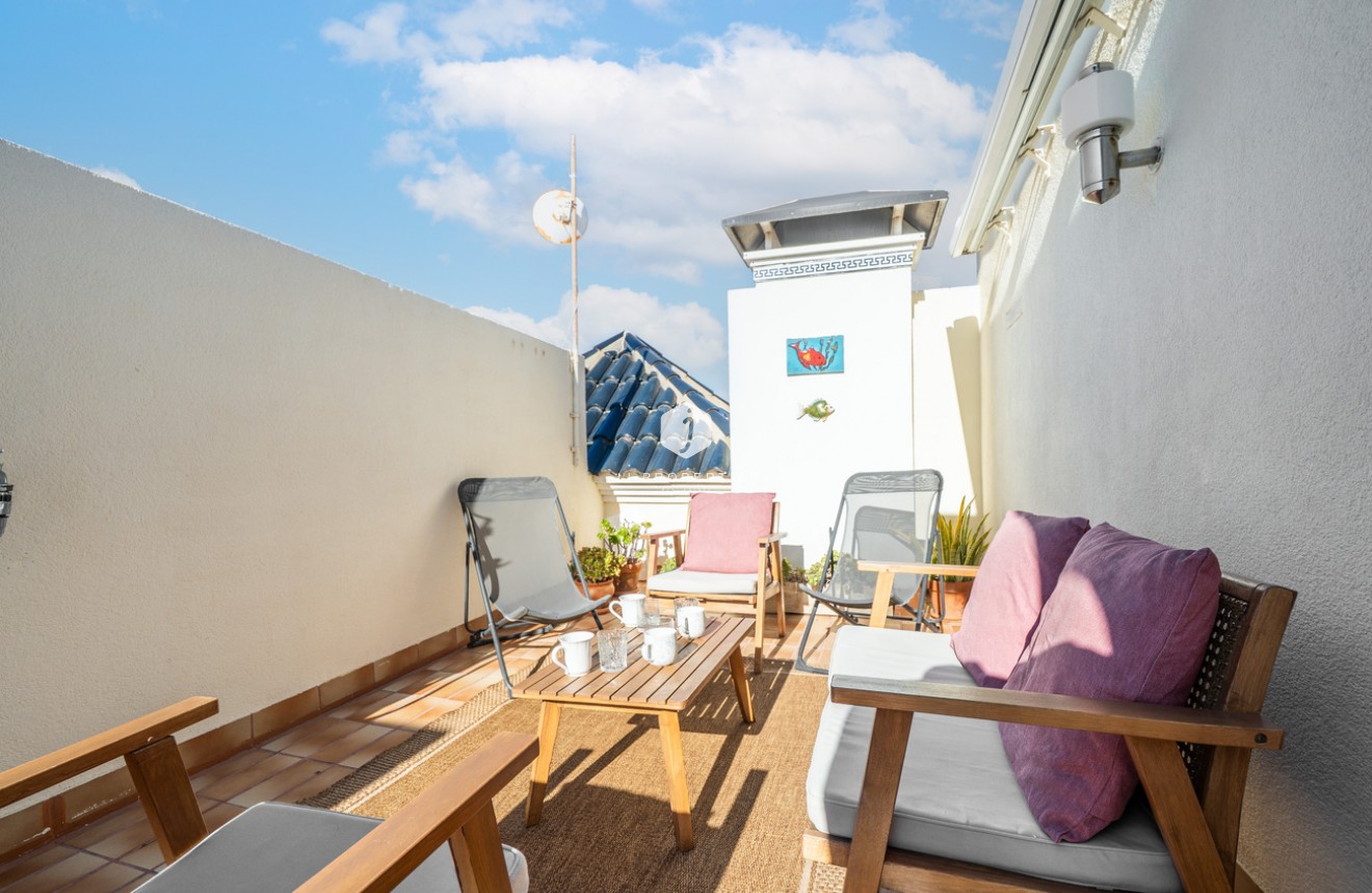Segunda mano - Apartamento / piso -
Torrevieja - aguas nuevas