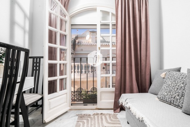 Segunda mano - Apartamento / piso -
Torrevieja - aguas nuevas