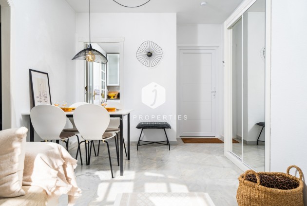 Segunda mano - Apartamento / piso -
Torrevieja - aguas nuevas