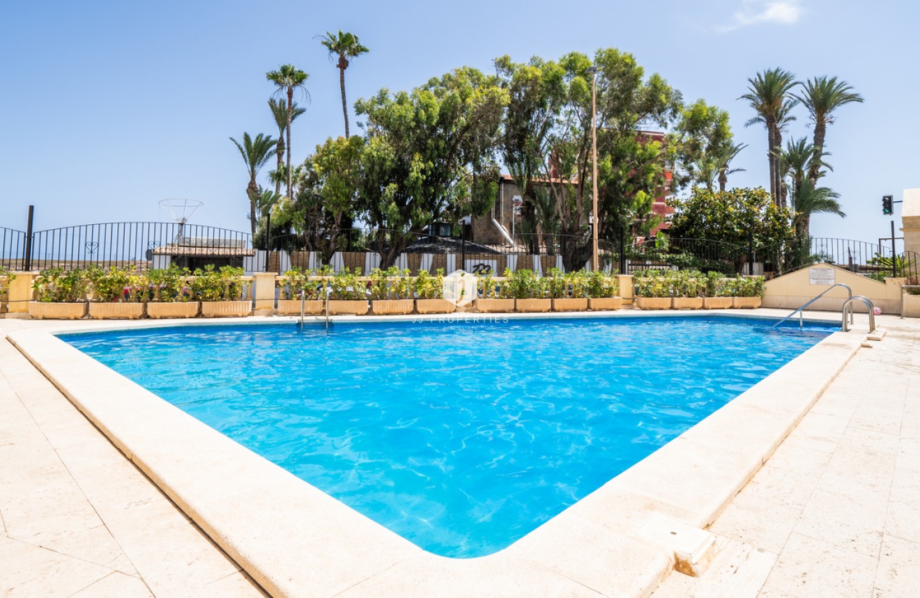 Segunda mano - Apartamento / piso -
Torrevieja - aguas nuevas