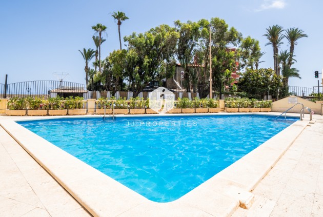 Segunda mano - Apartamento / piso -
Torrevieja - aguas nuevas