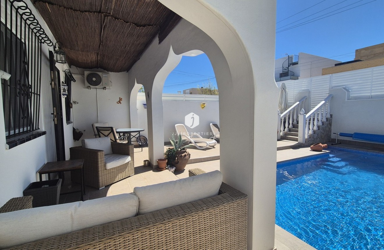 D'occasion - Chalet -
San Miguel de Salinas - Inland