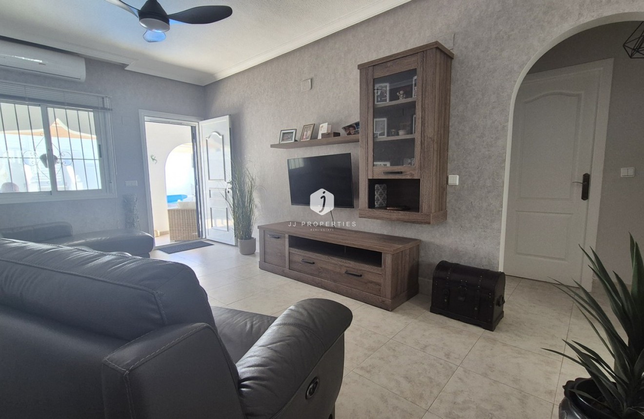 D'occasion - Chalet -
San Miguel de Salinas - Inland