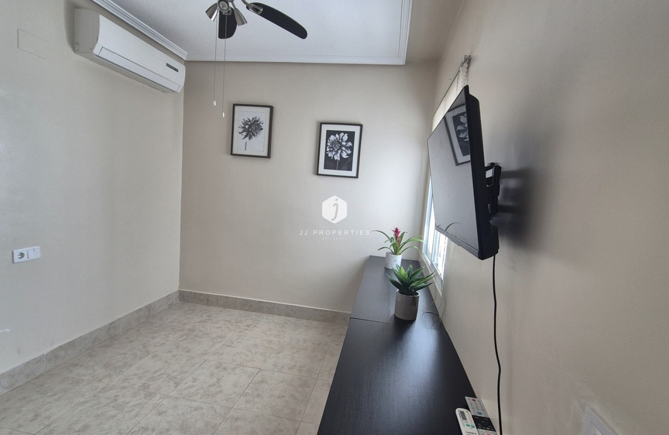 D'occasion - Chalet -
San Miguel de Salinas - Inland