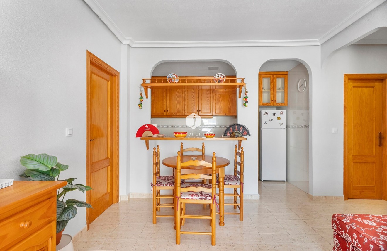 Aus zweiter Hand - Wohnung -
La Mata - Costa Blanca