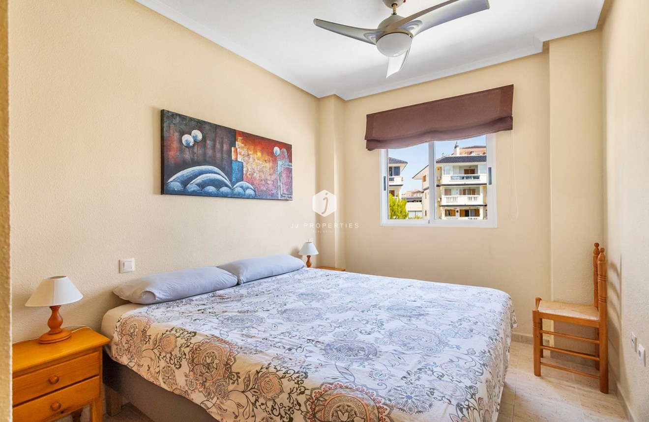 Aus zweiter Hand - Wohnung -
La Mata - Costa Blanca