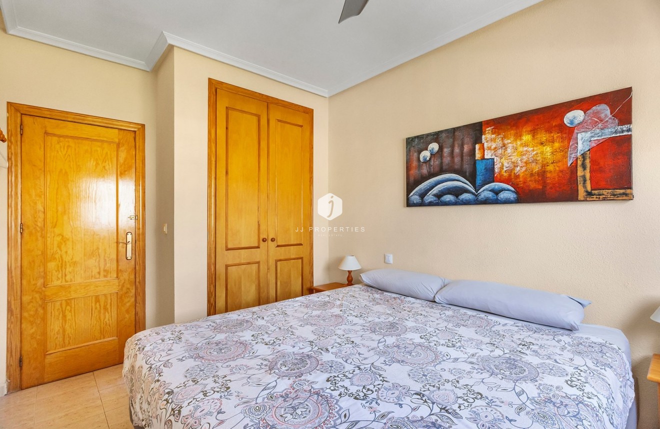 Aus zweiter Hand - Wohnung -
La Mata - Costa Blanca