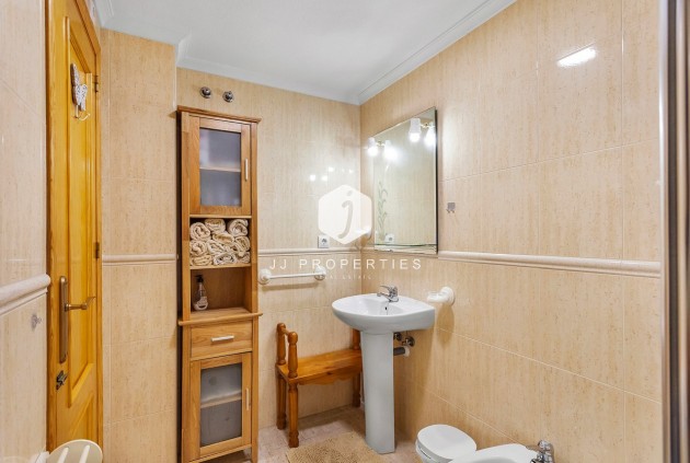 Aus zweiter Hand - Wohnung -
La Mata - Costa Blanca