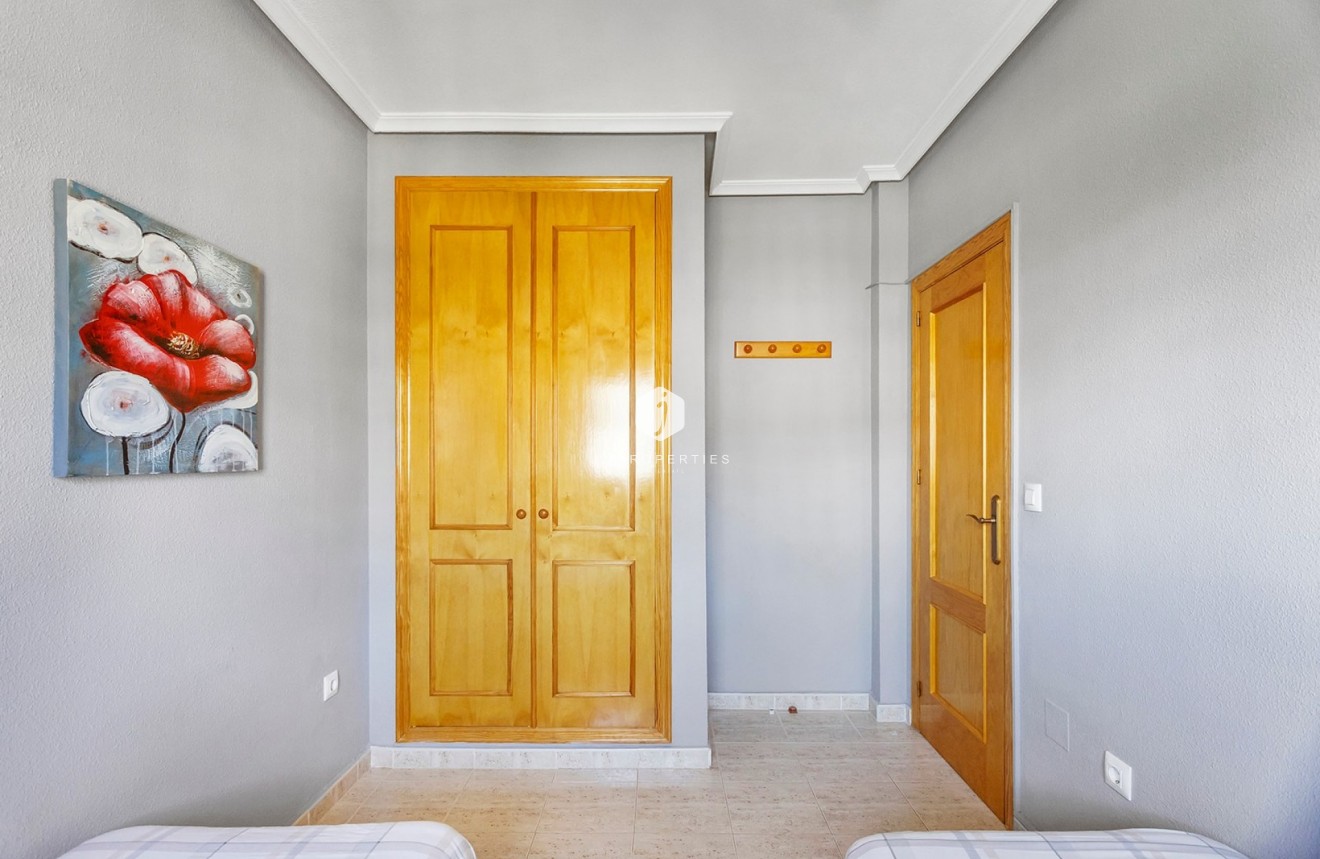 Aus zweiter Hand - Wohnung -
La Mata - Costa Blanca