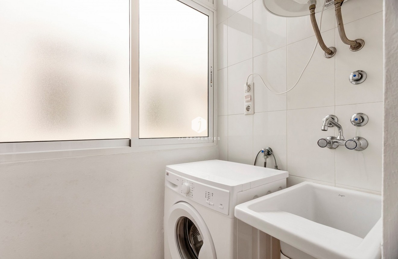 Aus zweiter Hand - Wohnung -
La Mata - Costa Blanca