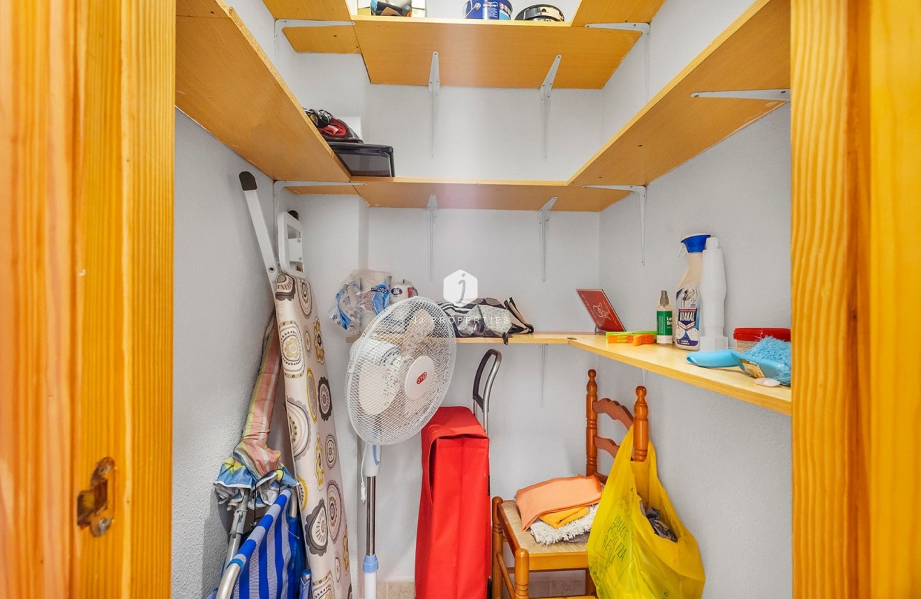 Aus zweiter Hand - Wohnung -
La Mata - Costa Blanca