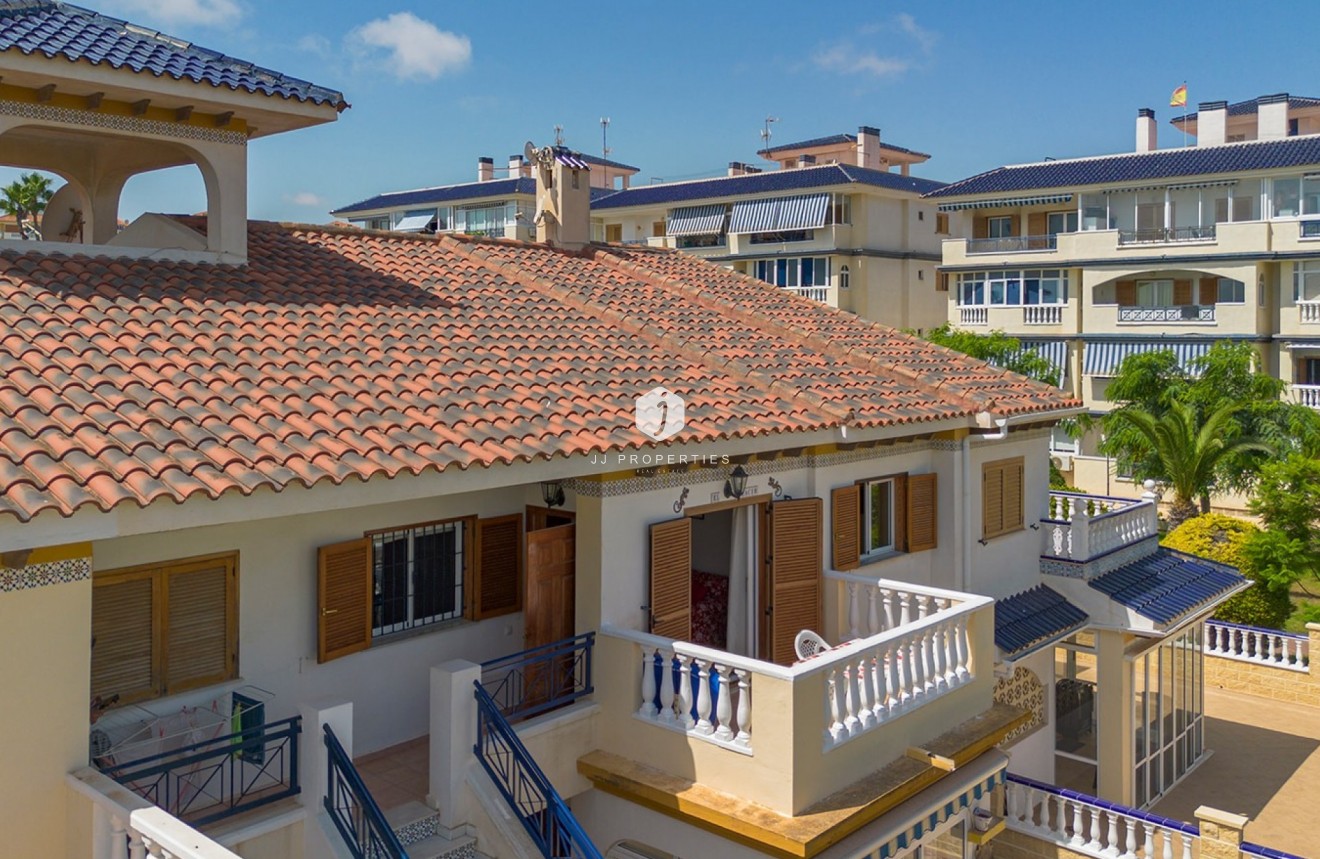 Aus zweiter Hand - Wohnung -
La Mata - Costa Blanca