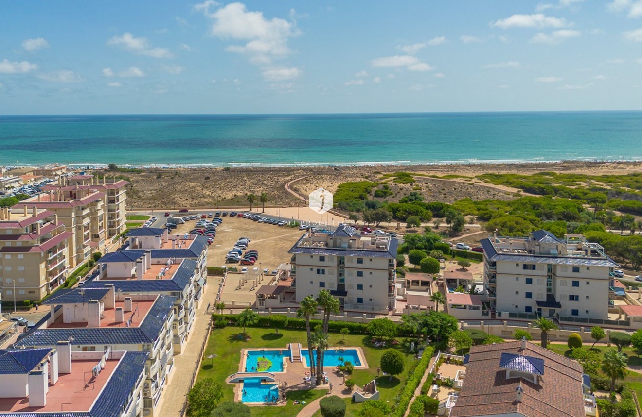 Aus zweiter Hand - Wohnung -
La Mata - Costa Blanca