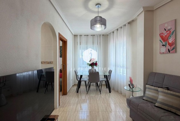 Resale - Apartment / flat -
Torrevieja - Estacion de autobuses