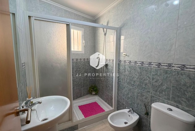 Resale - Apartment / flat -
Torrevieja - Estacion de autobuses