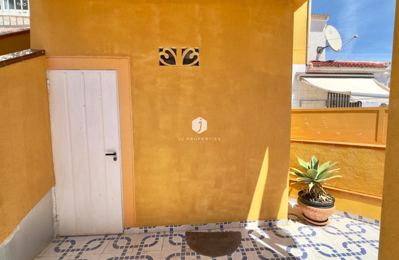 D'occasion - Bungalow -
Torrevieja - Torretas