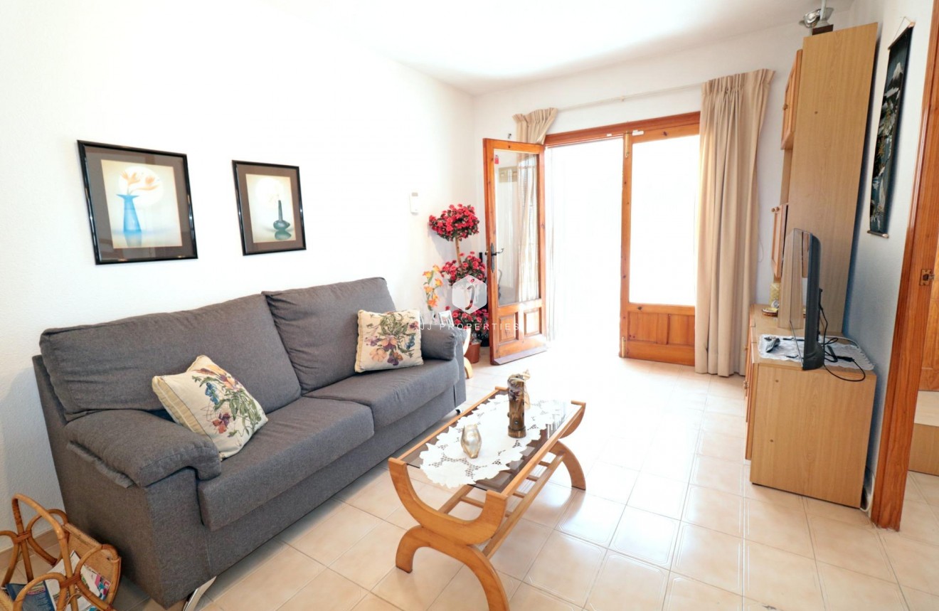 Tweedehands - Bungalow -
Torrevieja - El Acequión - Los Náufragos