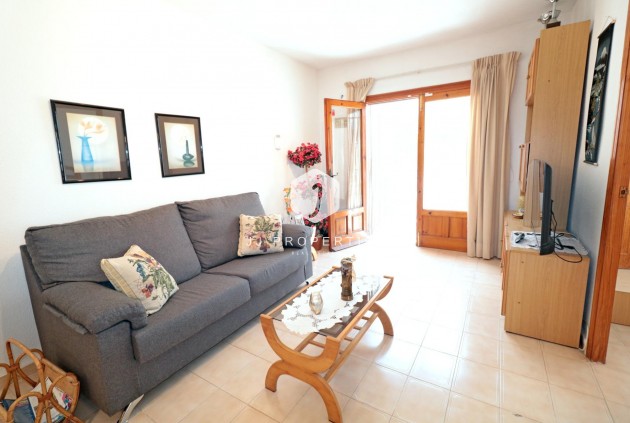 Tweedehands - Bungalow -
Torrevieja - El Acequión - Los Náufragos