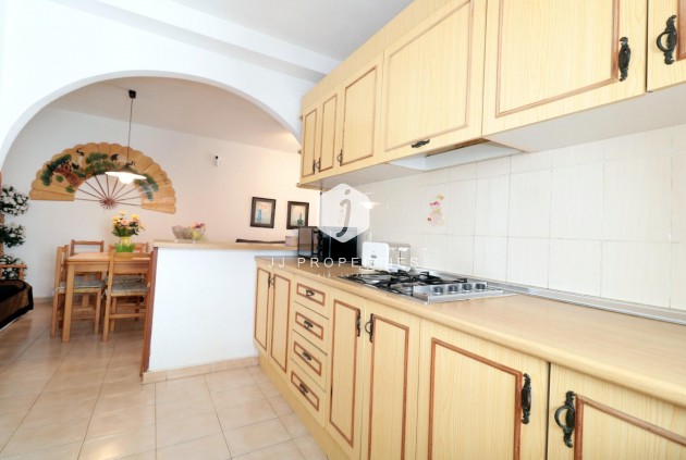 Tweedehands - Bungalow -
Torrevieja - El Acequión - Los Náufragos