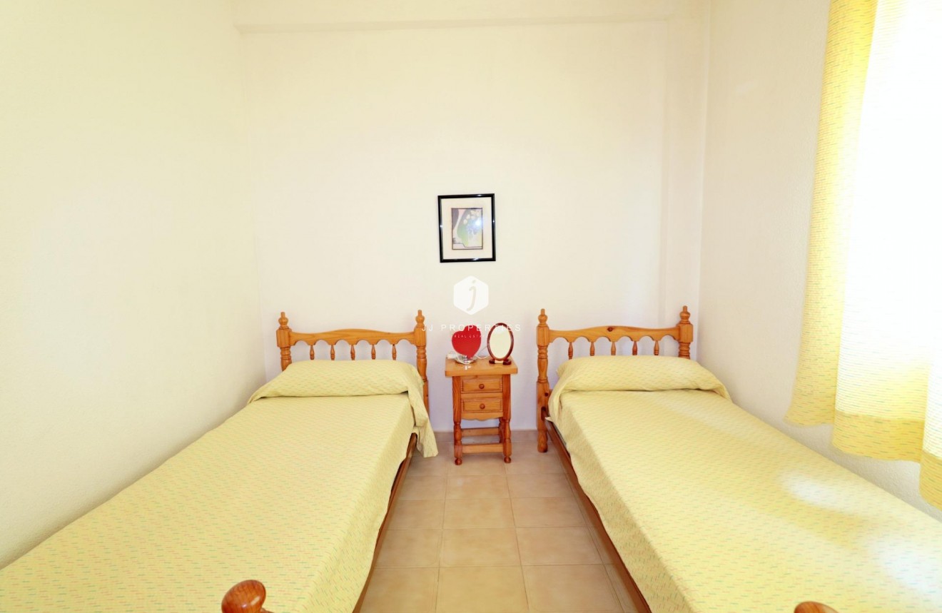 Tweedehands - Bungalow -
Torrevieja - El Acequión - Los Náufragos