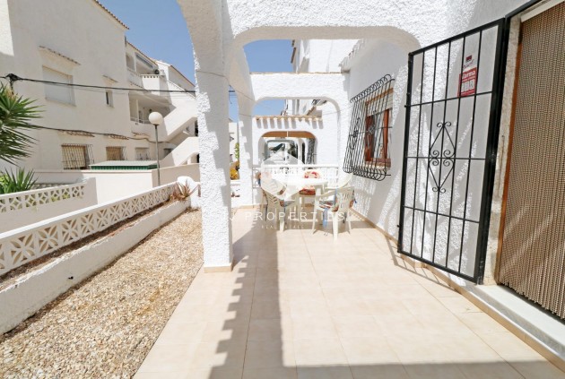 Tweedehands - Bungalow -
Torrevieja - El Acequión - Los Náufragos