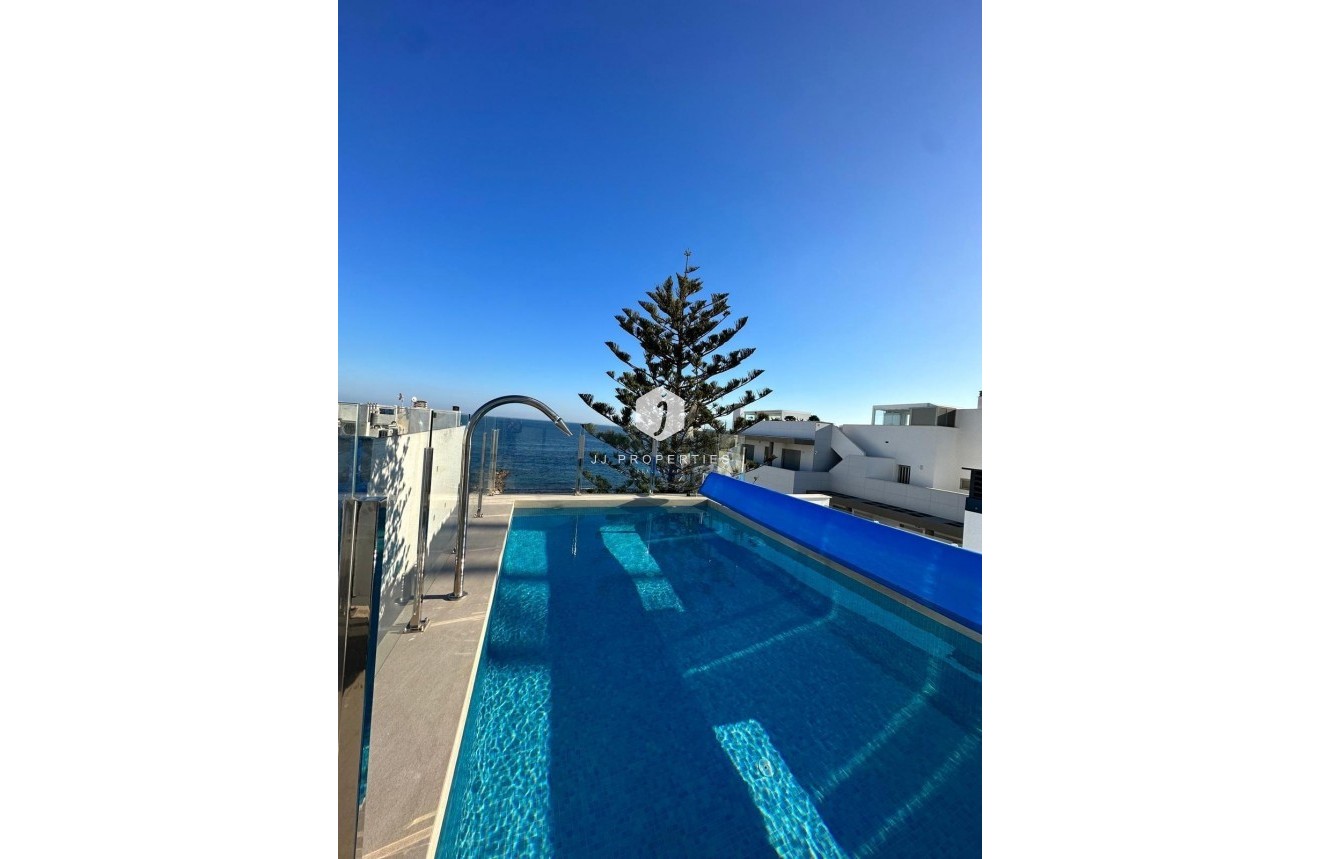 Resale - Apartment / flat -
Torrevieja - Playa del Cura