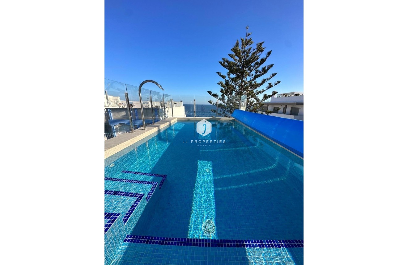 Resale - Apartment / flat -
Torrevieja - Playa del Cura