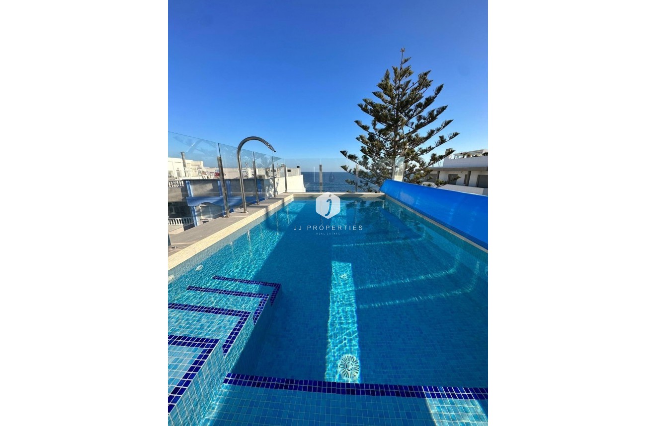 Resale - Apartment / flat -
Torrevieja - Playa del Cura