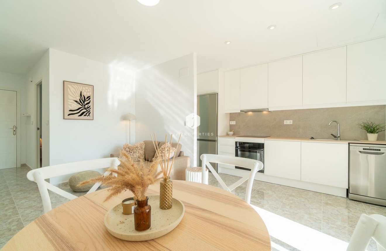 Resale - Apartment / flat -
Torrevieja - Costa Blanca