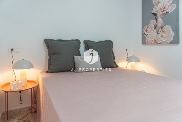 Resale - Apartment / flat -
Torrevieja - Costa Blanca