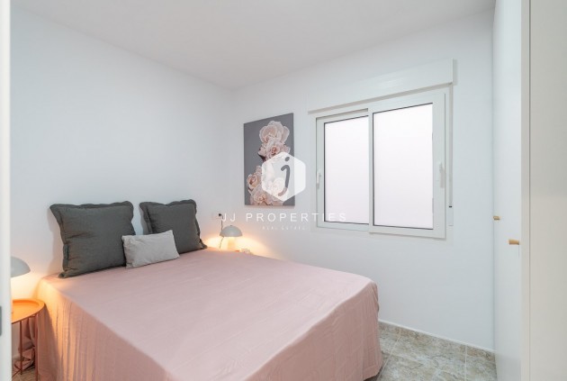 Resale - Apartment / flat -
Torrevieja - Costa Blanca