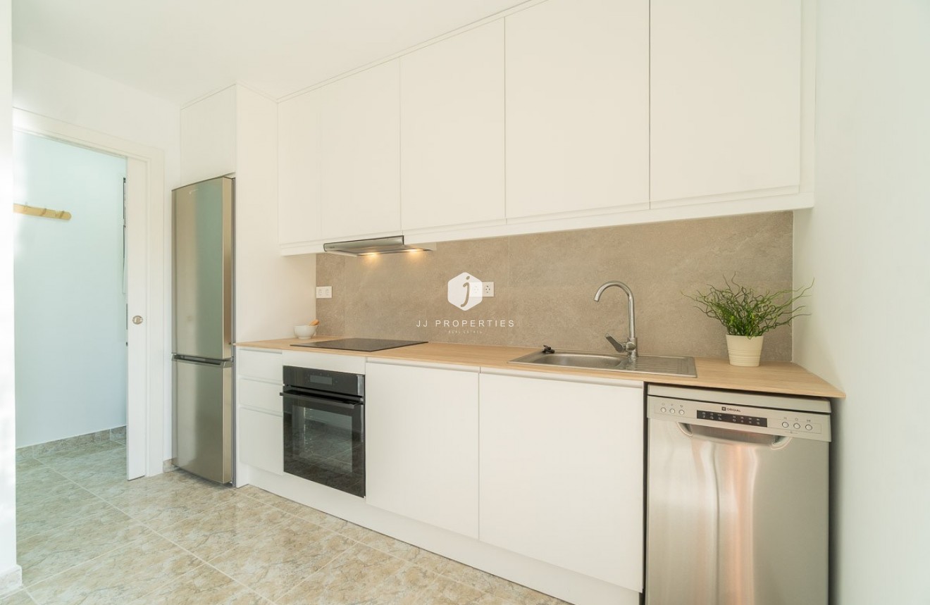 Resale - Apartment / flat -
Torrevieja - Costa Blanca