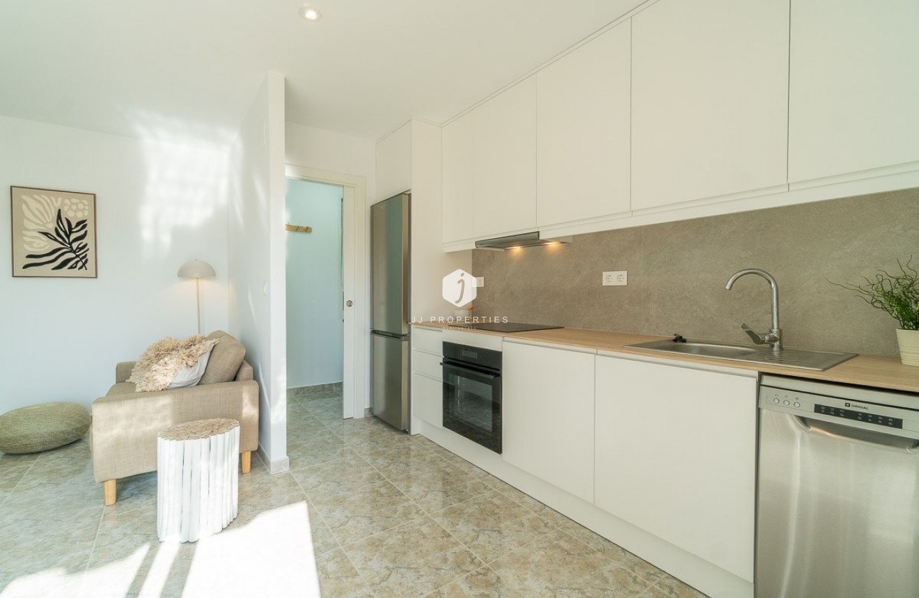 Resale - Apartment / flat -
Torrevieja - Costa Blanca